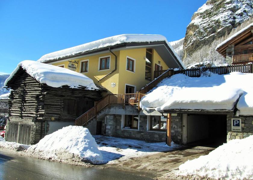 Valle d'Aosta Valtournenche Entrance