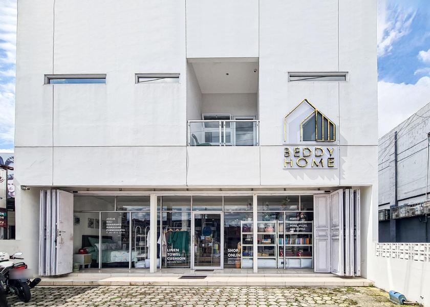 Central Java Purwokerto Exterior view