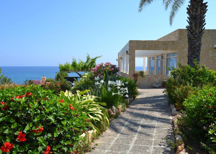 Paphos Neo Chorio Entrance