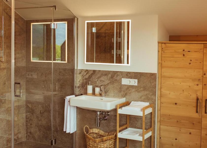Upper Austria Sankt Wolfgang im Salzkammergut One-Bedroom Apartment with Lake View