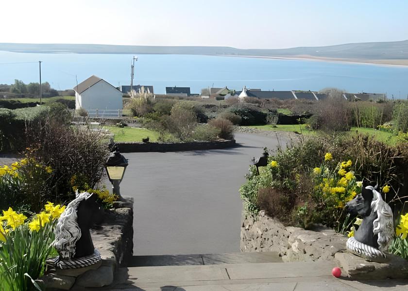 County Kerry Ventry Surrounding environment