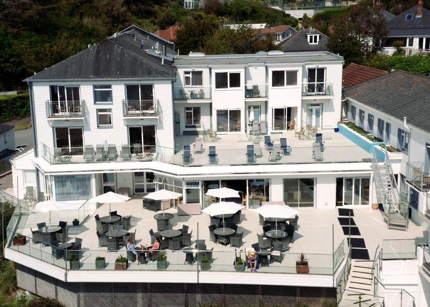  St. Helier Hotel Exterior