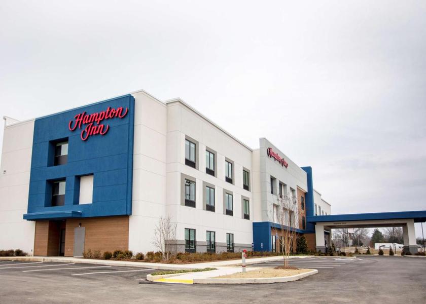 Tennessee Wildersville Exterior view