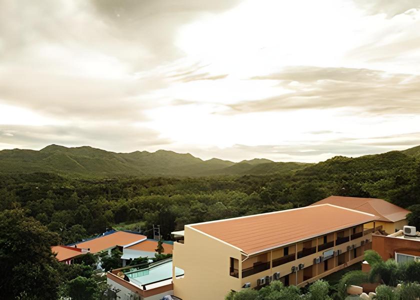 Ratchaburi Province Suan Phueng Exterior view