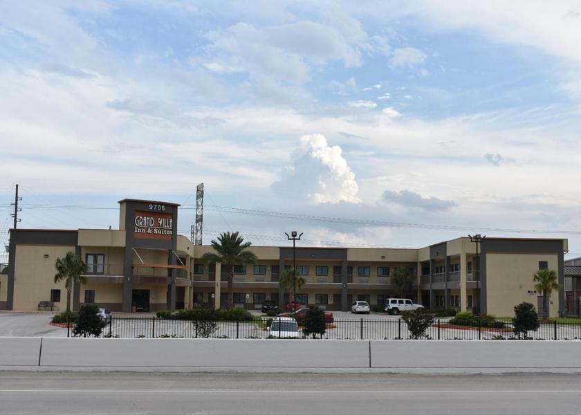 Texas Humble Hotel Exterior