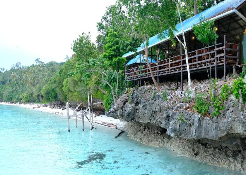 East Kalimantan Maratua Island Restaurant