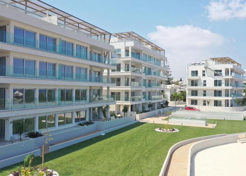 Famagusta Paralimni Exterior view