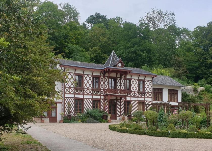 Île-de-France Saint-Cyr-en-Arthies Exterior view