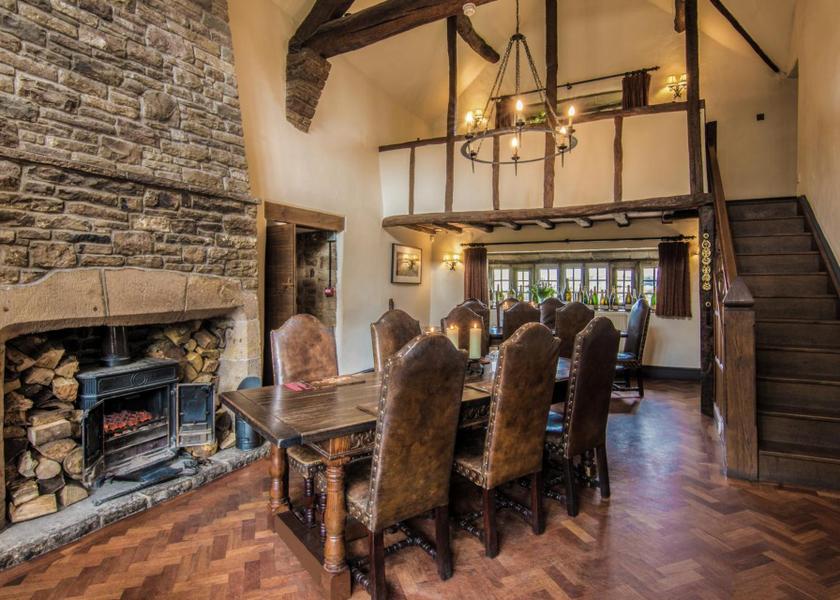 England High Peak Restaurant