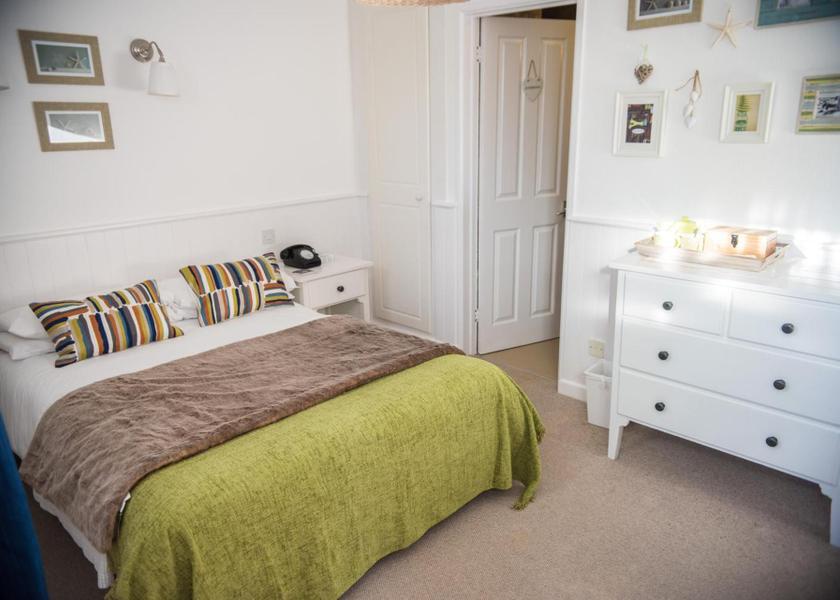 England Weston-super-Mare Small Double Room