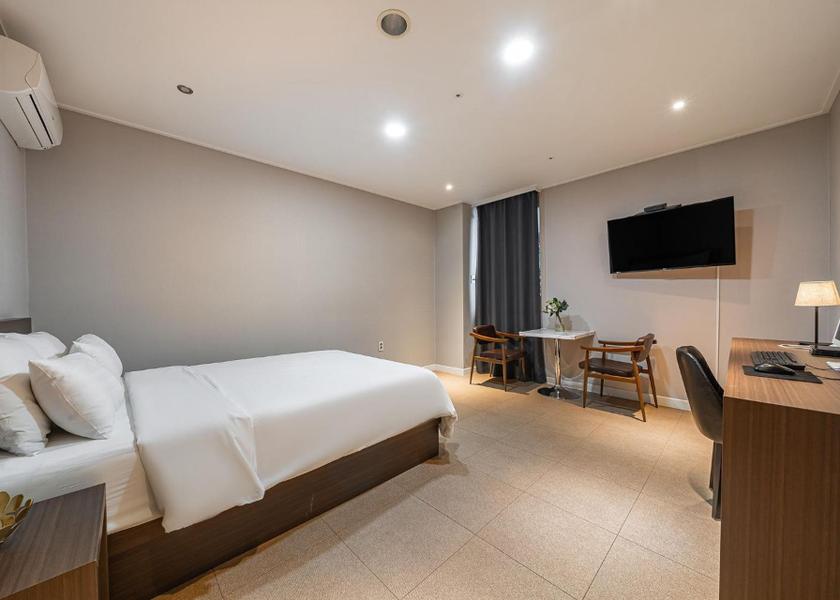 Gyeonggi Hwaseong Double Room with Private Bathroom