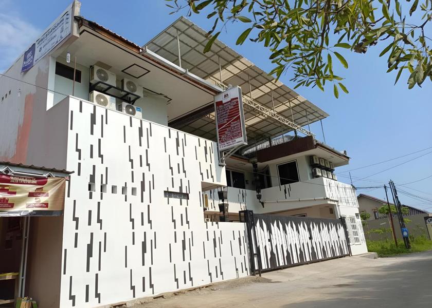Central Java Purwokerto Exterior view