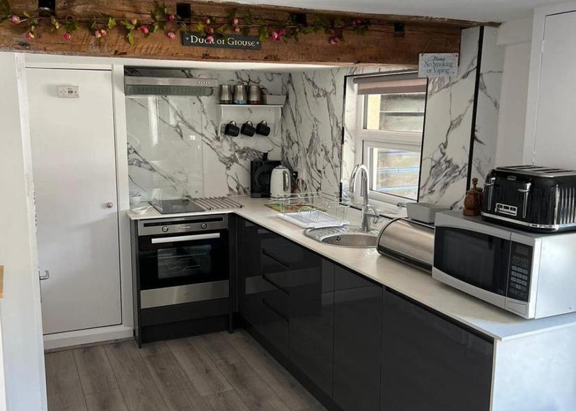 England Cullompton Food & Dining