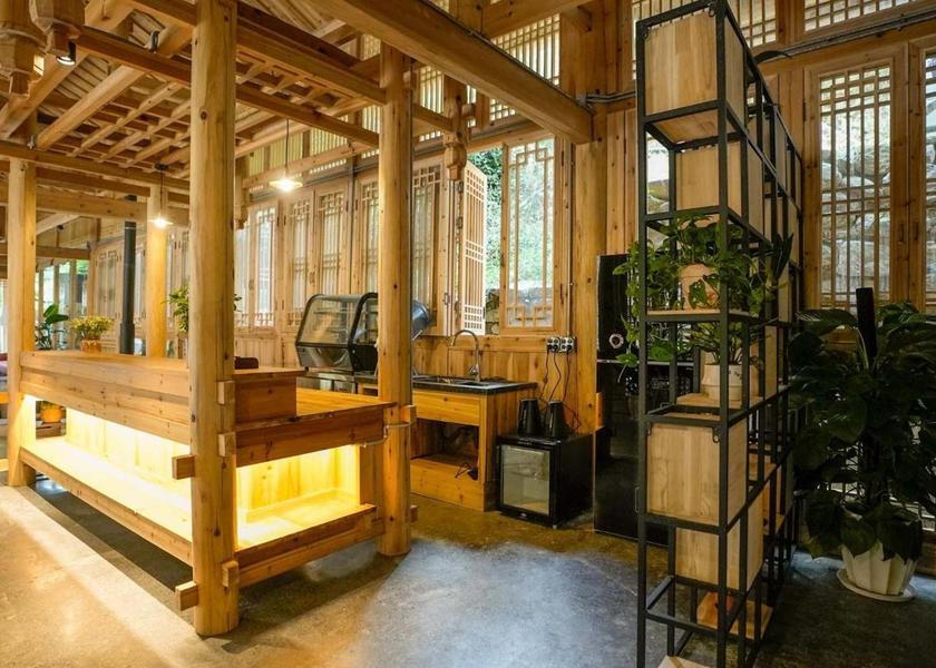 Guizhou Qiandongnan Restaurant