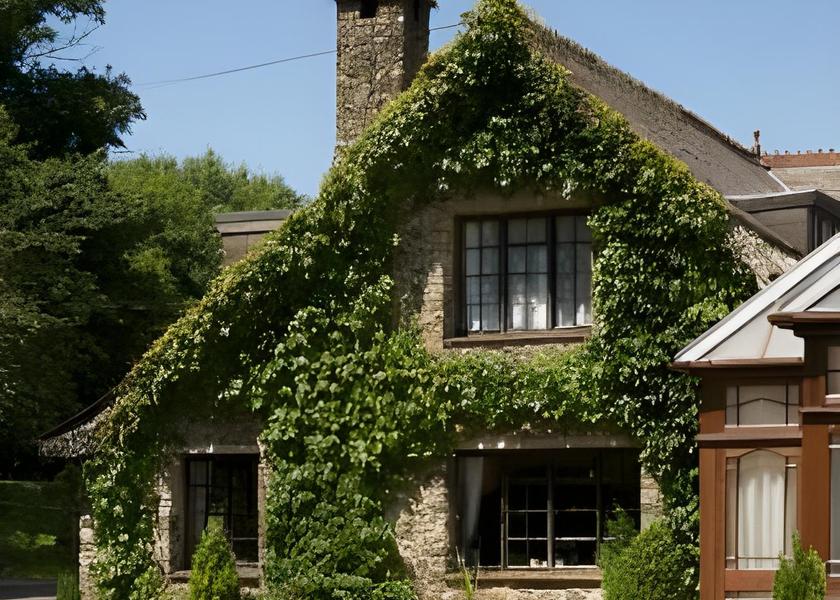 England Honiton Exterior view