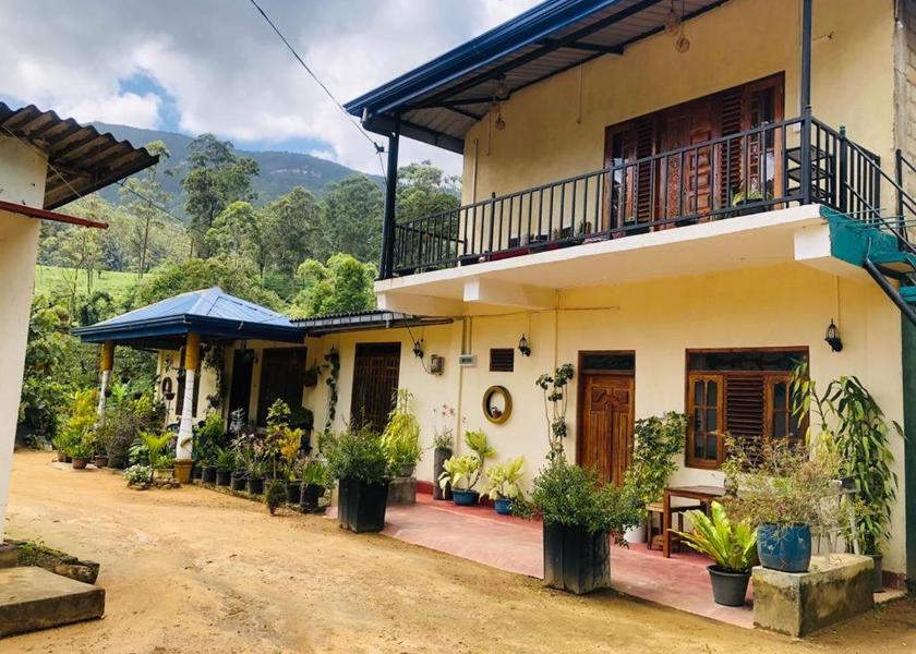Central Province Nallathanniya Hotel Exterior