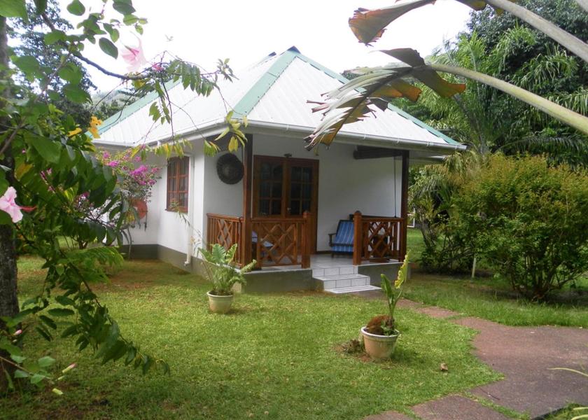  La Digue Entrance
