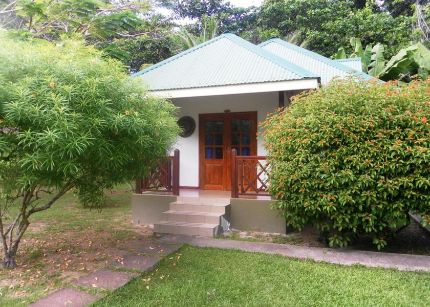  La Digue Entrance