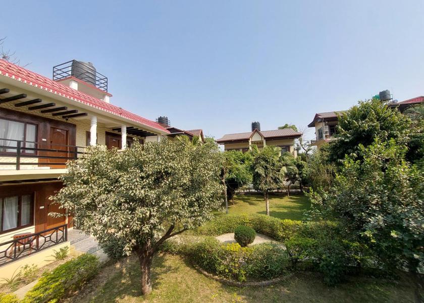 Bagmati Sauraha Hotel Exterior