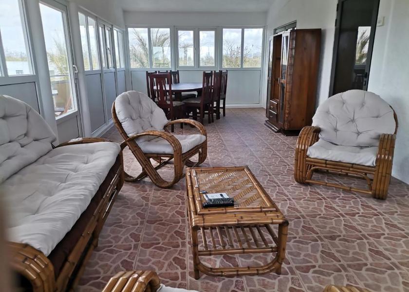  Pointe Aux Piments Apartment with Mountain View
