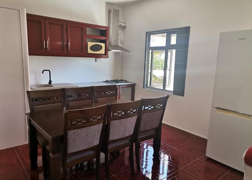  Pointe Aux Piments Kitchen