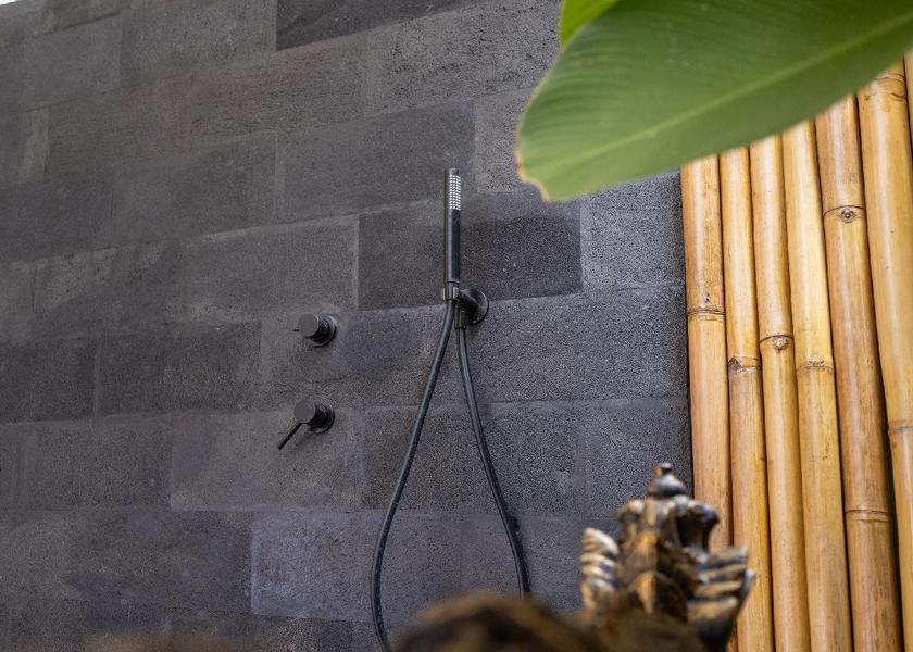 Bali Sukasada Open air bath