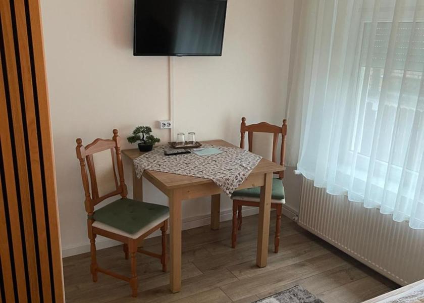 Pest County Vecsés Double Room with Private Bathroom