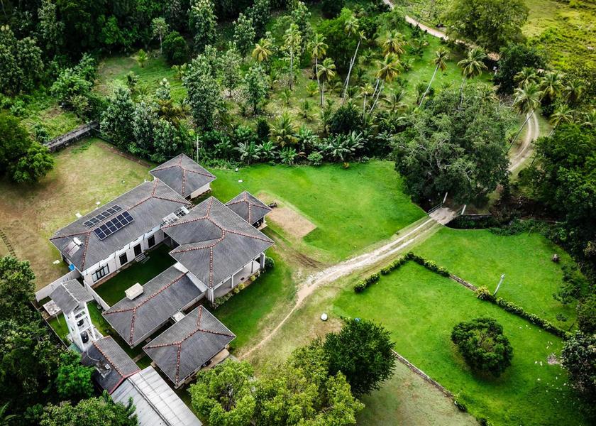 Uva Province Wellawaya Exterior view