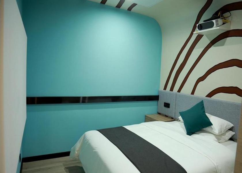 Anhui Fuyang Youyue Double Room with Movie