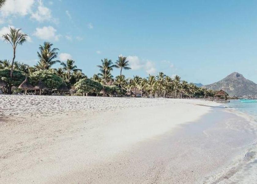 Rivière Noire Flic-en-Flac Beach