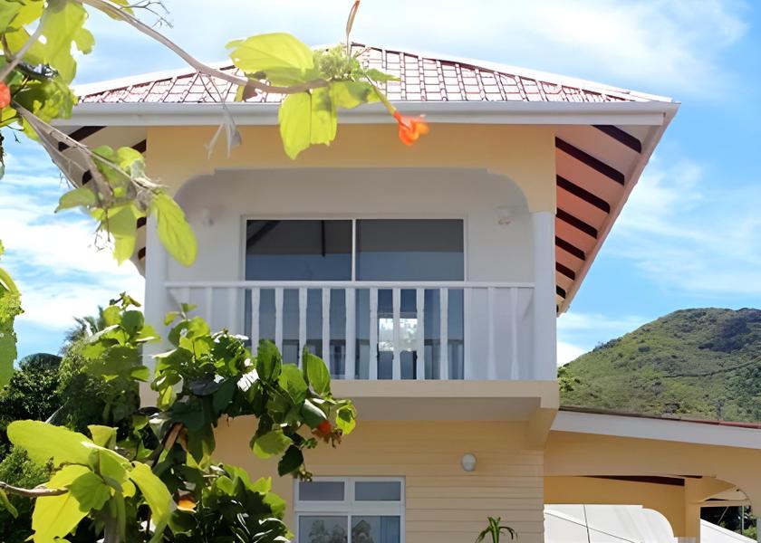  Praslin Island Exterior view