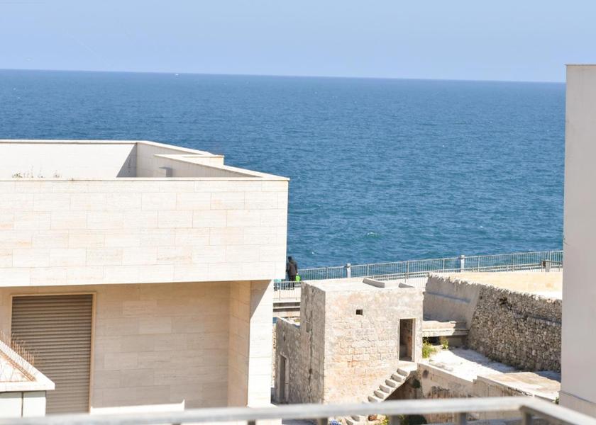 Puglia Polignano a Mare Surrounding environment