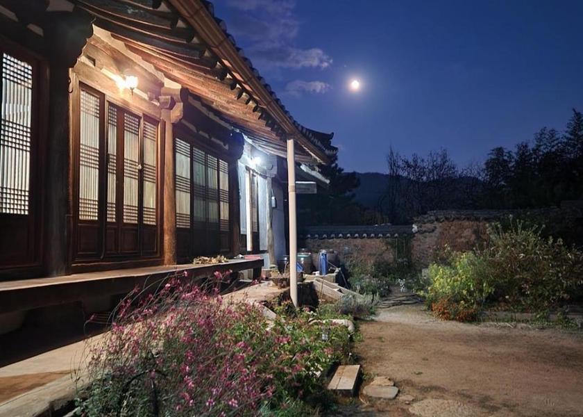 South Gyeongsang Miryang Hotel Exterior