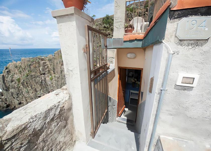 Liguria Riomaggiore Entrance