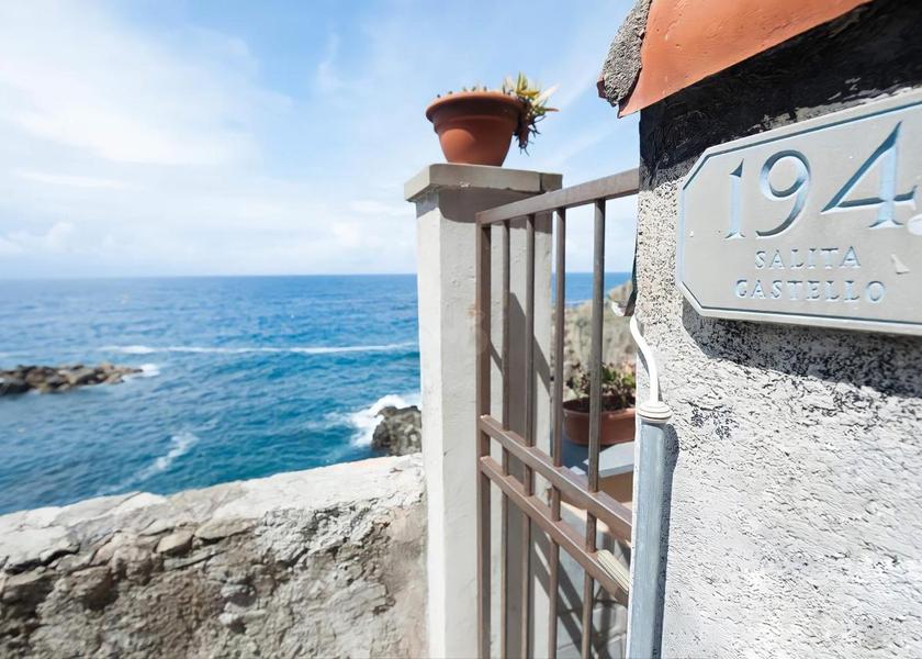 Liguria Riomaggiore Exterior view
