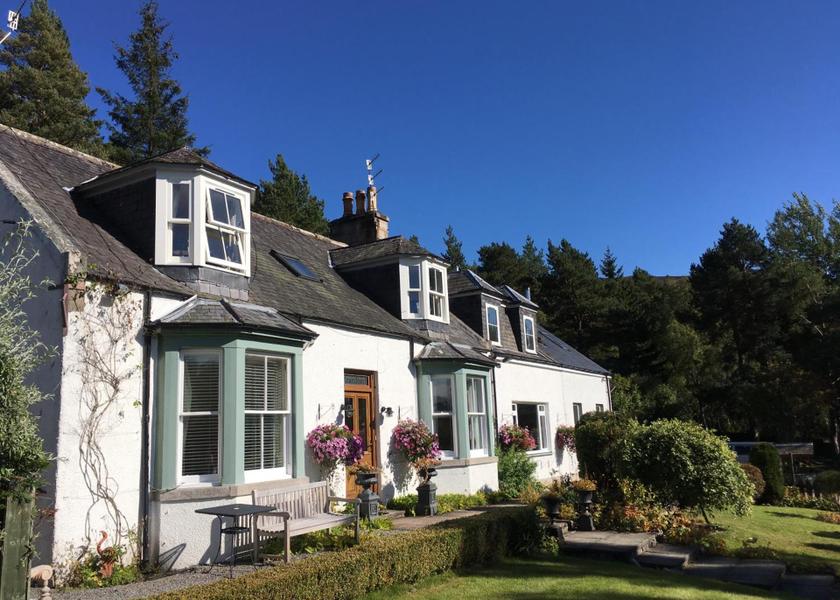 Scotland Ballater Exterior view