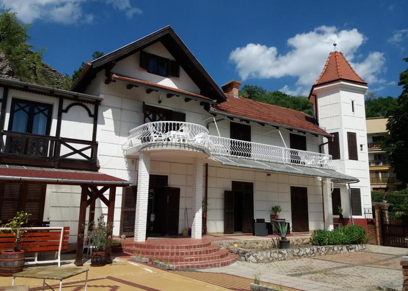 Baranya Pecs Exterior view