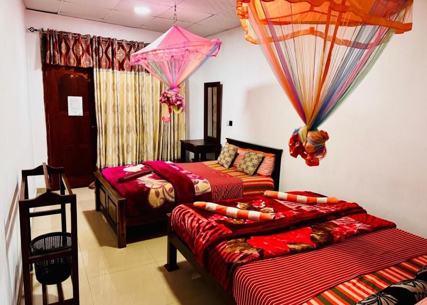 Central Province Nallathanniya Premium Quadruple Room
