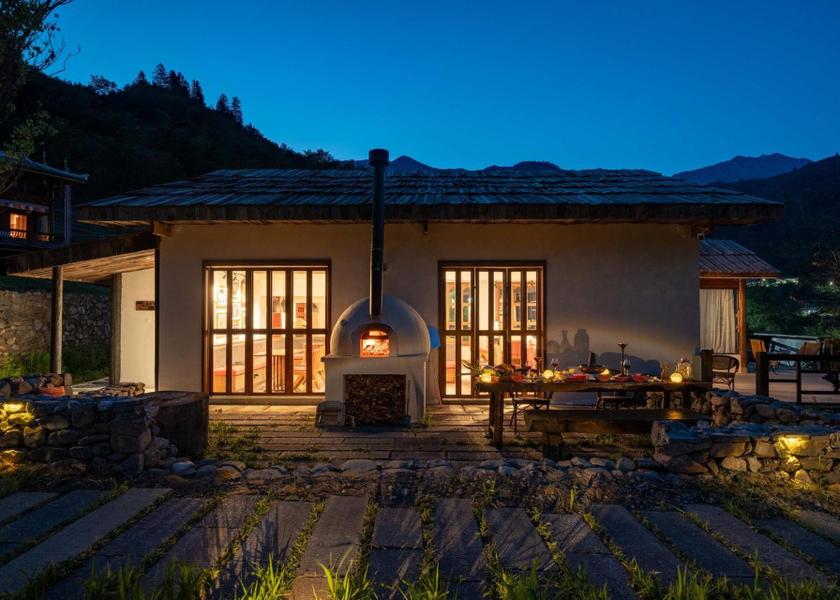 Sichuan Ngawa Autonomous Exterior view