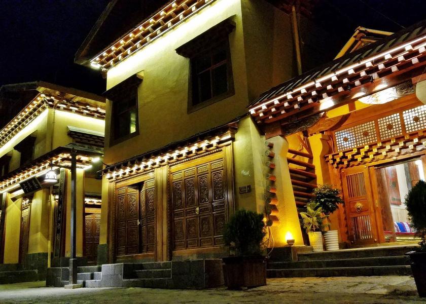 Yunnan Deqin Entrance