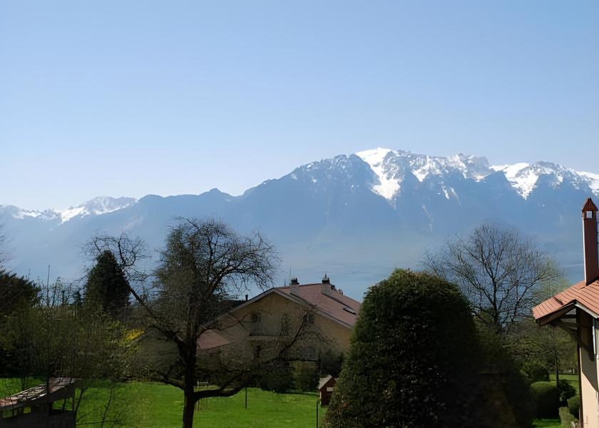 Canton of Vaud Saint-Legier-La Chiesaz View