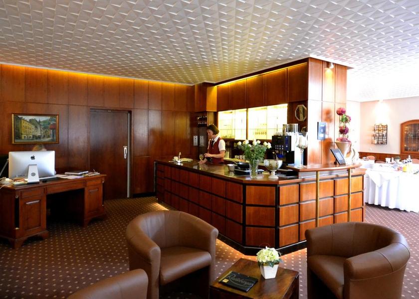 Rhineland-Palatinate Bernkastel-Kues Lobby