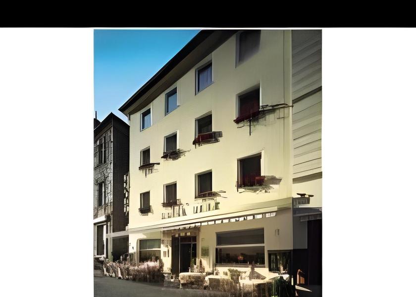 Rhineland-Palatinate Bernkastel-Kues Exterior view