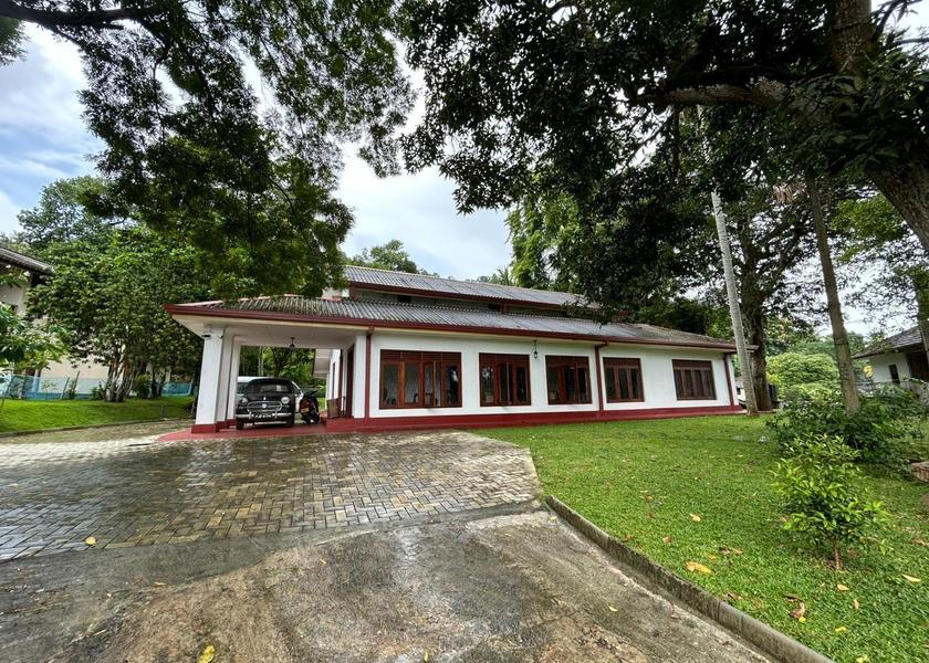 Sabaragamuwa Province Kegalle Villa