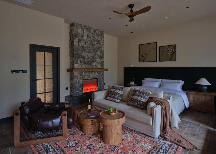 Sichuan Ngawa Autonomous Double Room with Patio