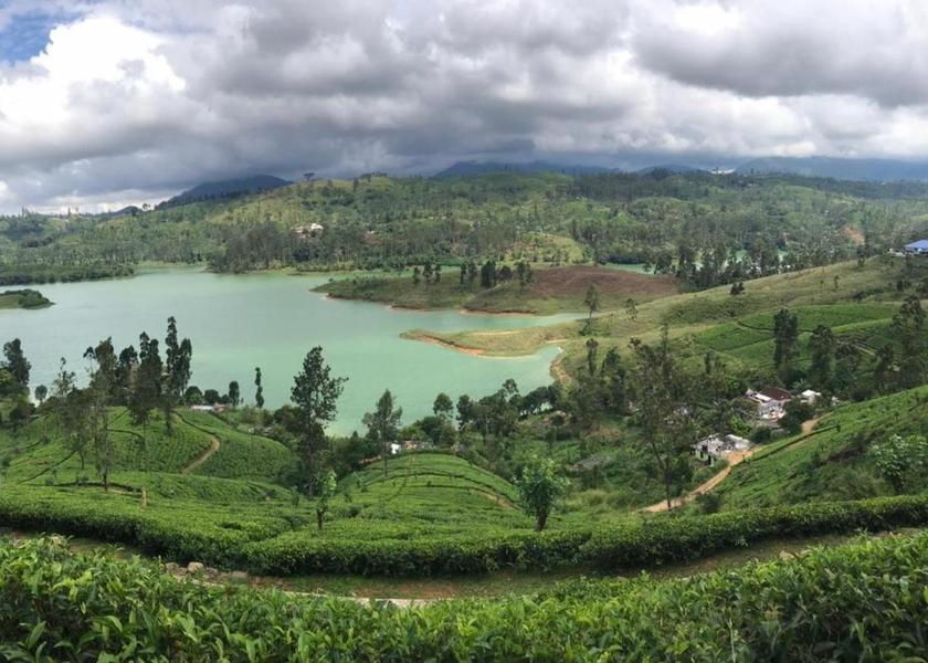 Central Province Nallathanniya Surrounding environment
