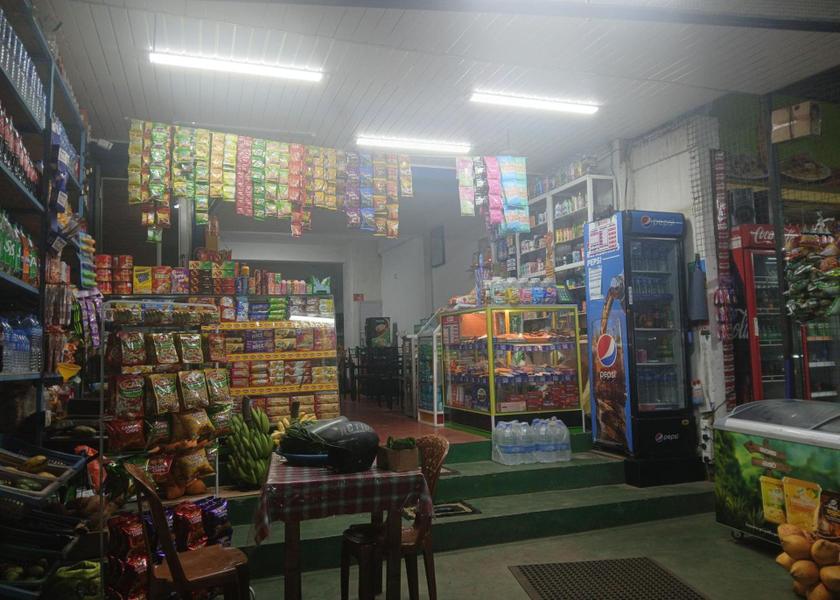 Central Province Nallathanniya Restaurant
