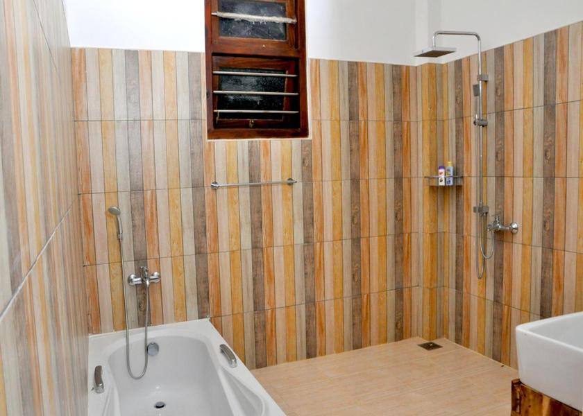 Southern Province Boossa Comfort Double Room with Bath