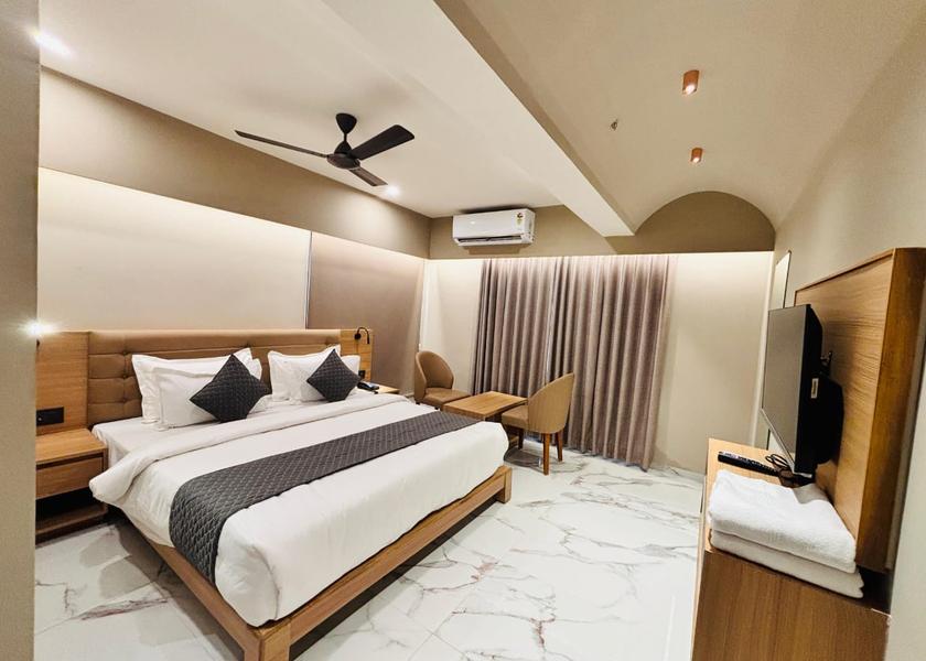 Gujarat Rajkot Super Deluxe Room With City View