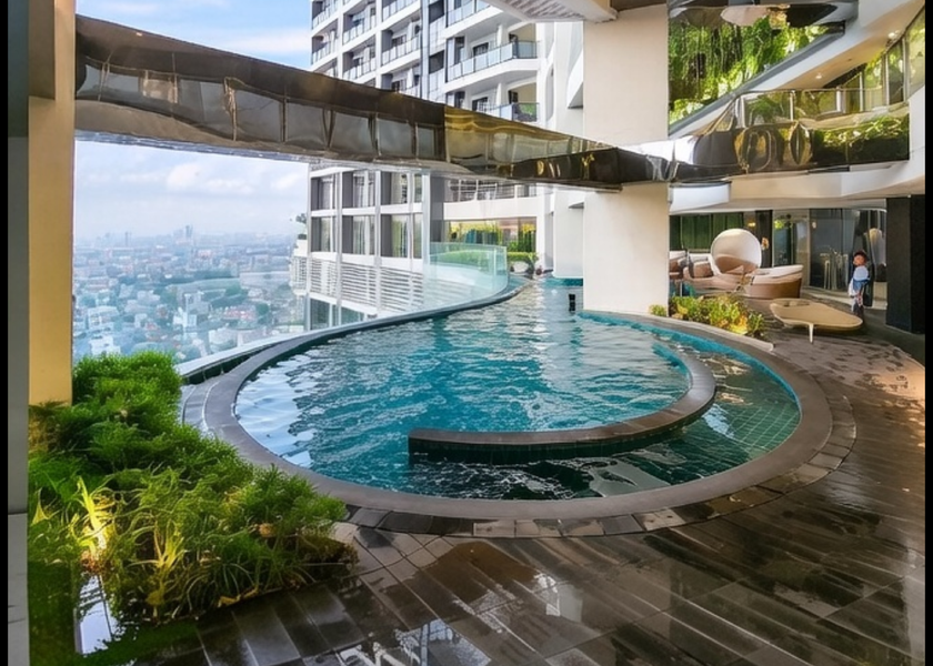  Makati Swimming pool